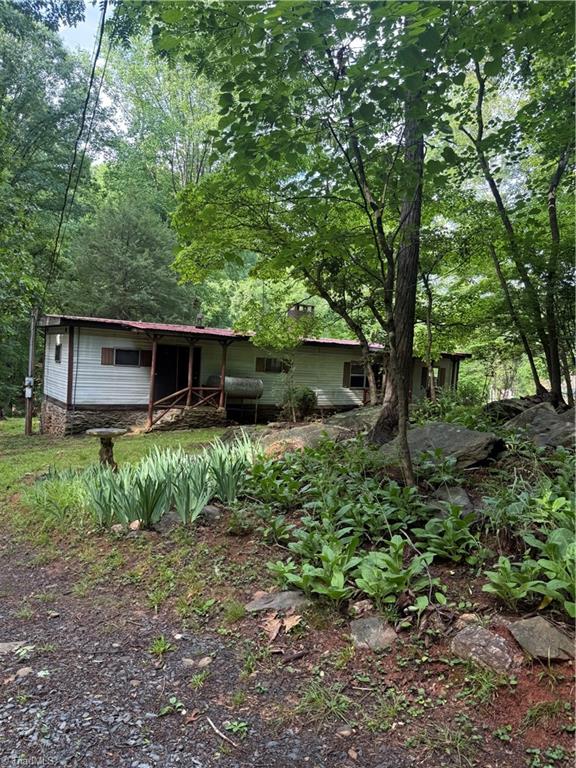 610 E Brown Street Property Photo 4