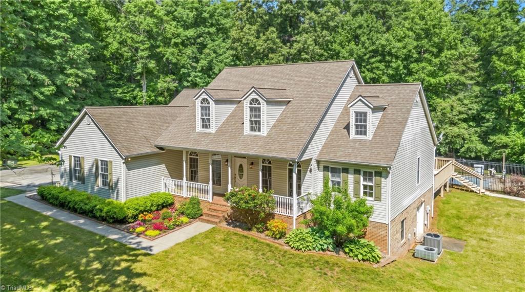 172 Blue Eller Lane