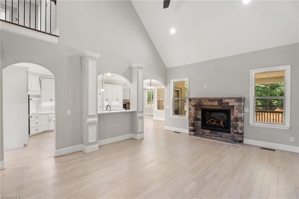 5477 Meadowlark Court Property Photo 3