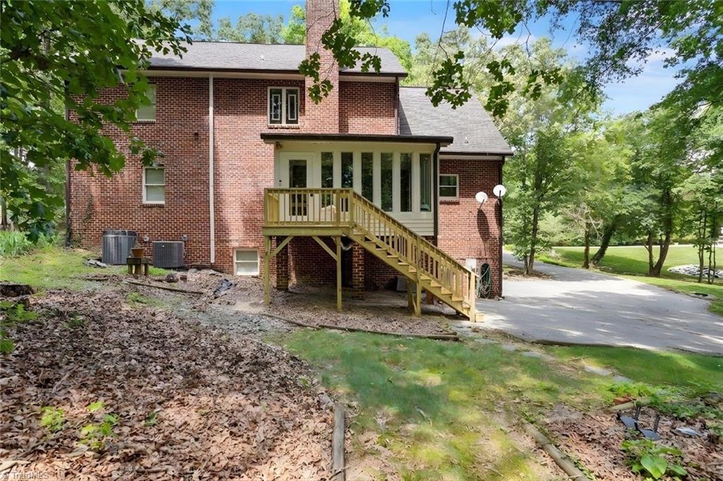 114 Willoughby Park Drive Property Photo 4