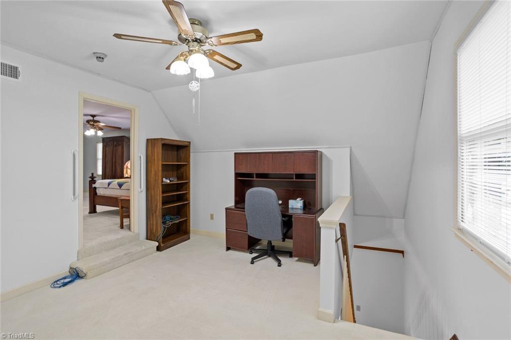 114 Willoughby Park Drive Property Photo 27