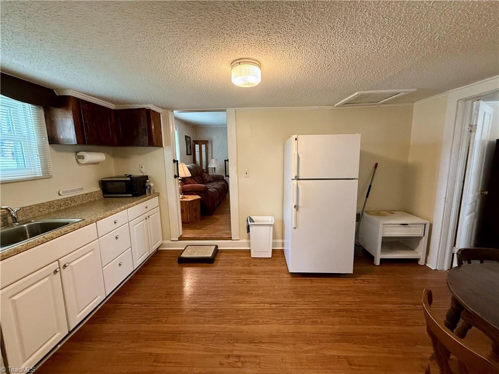 212 S 6th Avenue Property Photo 12