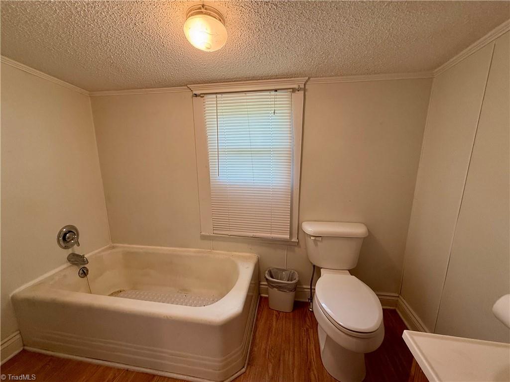 212 S 6th Avenue Property Photo 18