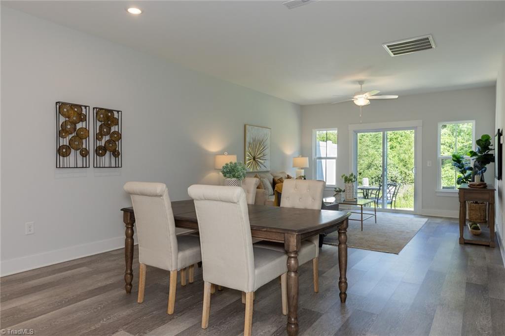 1744 Old Fields Boulevard Property Photo 9