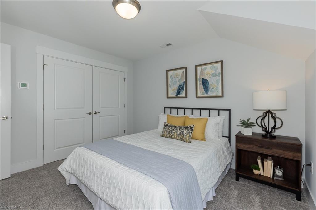 1744 Old Fields Boulevard Property Photo 34