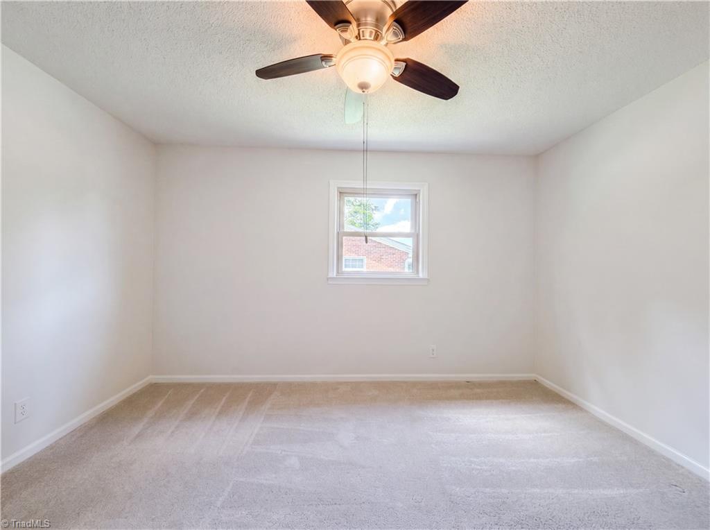 3849 Greenway Drive Property Photo 13