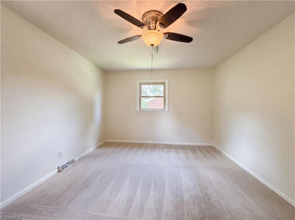3849 Greenway Drive Property Photo 15