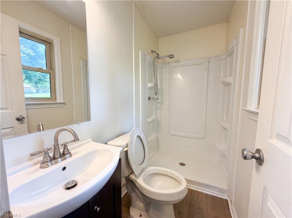 3849 Greenway Drive Property Photo 17