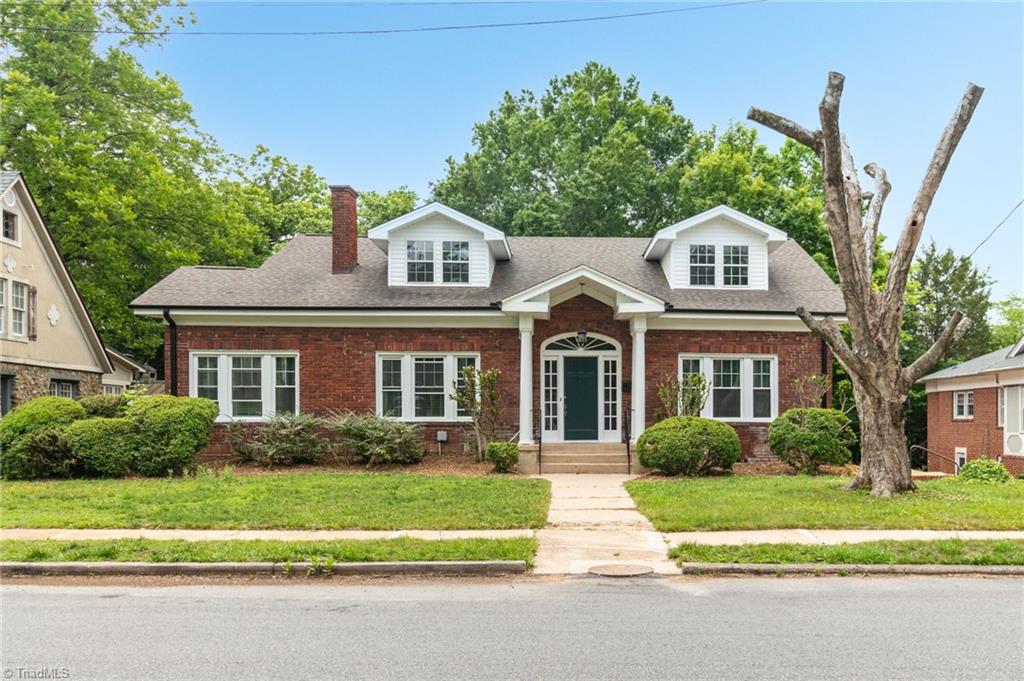 309 Hillcrest Drive