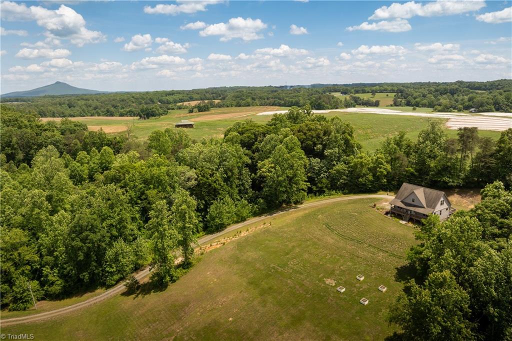 186 Pipers Creek Trail Property Photo 1