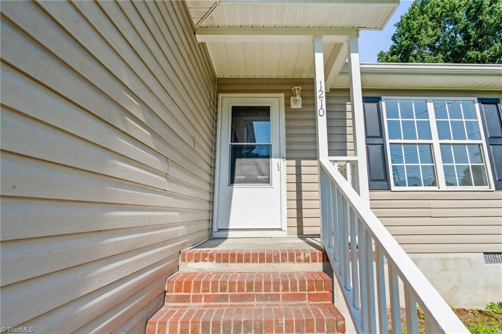 1210 Pearson Street Property Photo 4