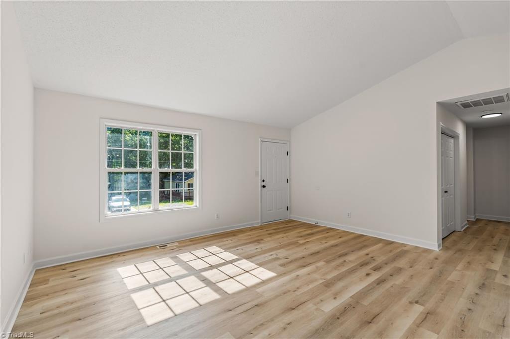 1210 Pearson Street Property Photo 9