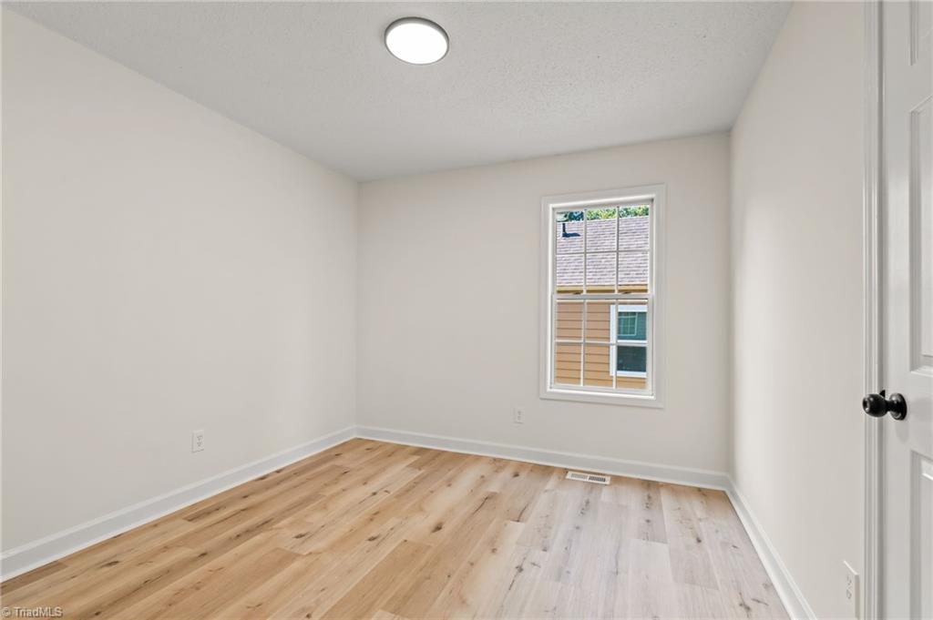 1210 Pearson Street Property Photo 22
