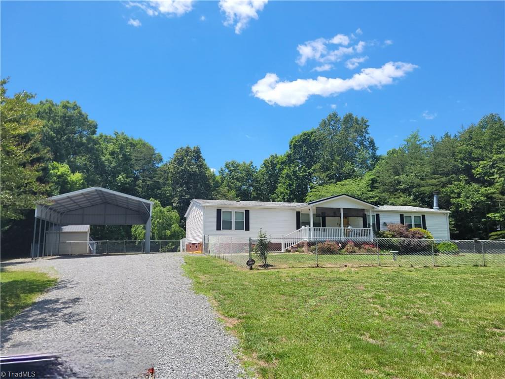 1063 Frans Road Property Photo 1