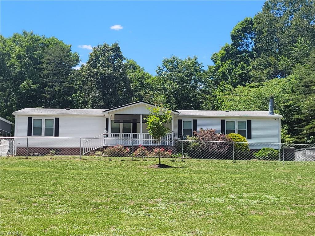 1063 Frans Road Property Photo 3