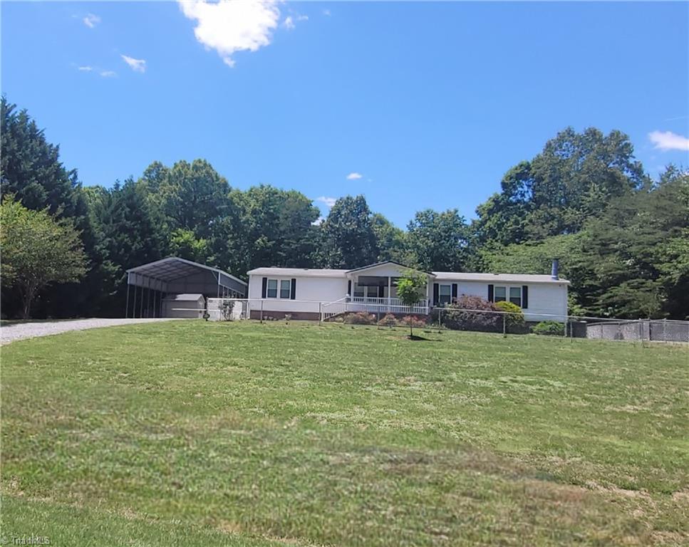 1063 Frans Road Property Photo 4