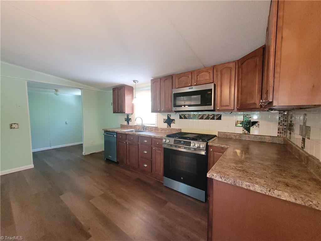 1063 Frans Road Property Photo 16
