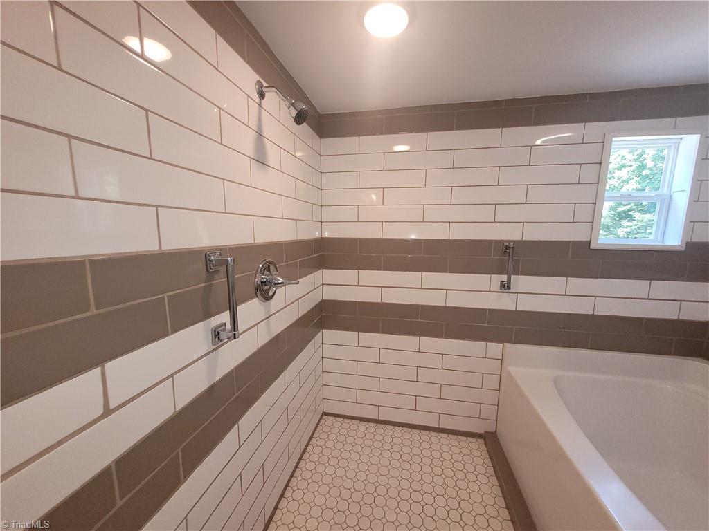 1063 Frans Road Property Photo 35