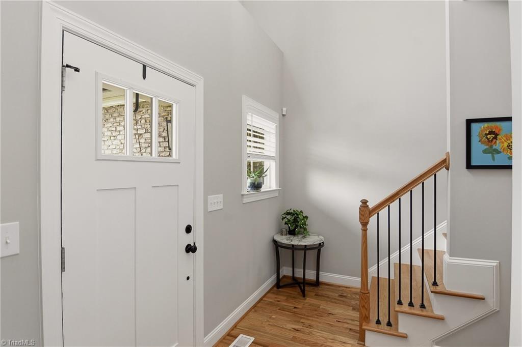 164 Pipers Ridge East Property Photo 18