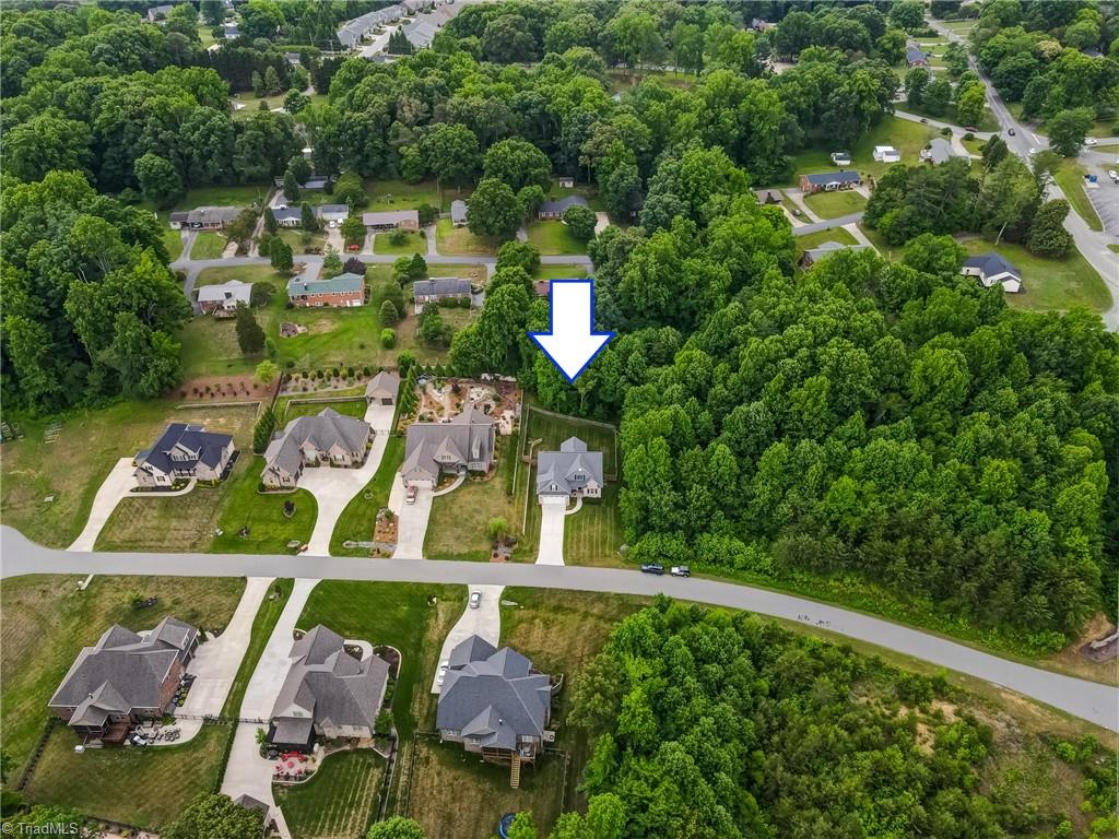 164 Pipers Ridge East Property Photo 44
