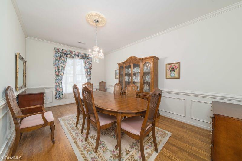 1225 Avery Way Property Photo 4