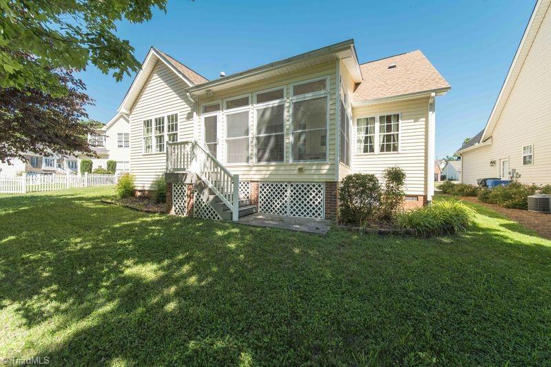 1225 Avery Way Property Photo 22