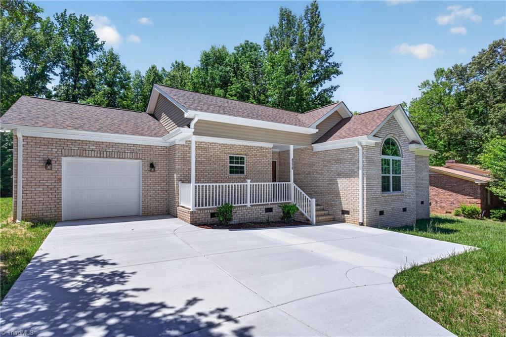 4218 Farlow Drive Property Photo 6