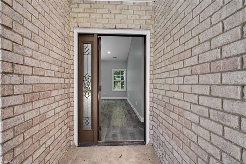 4218 Farlow Drive Property Photo 8
