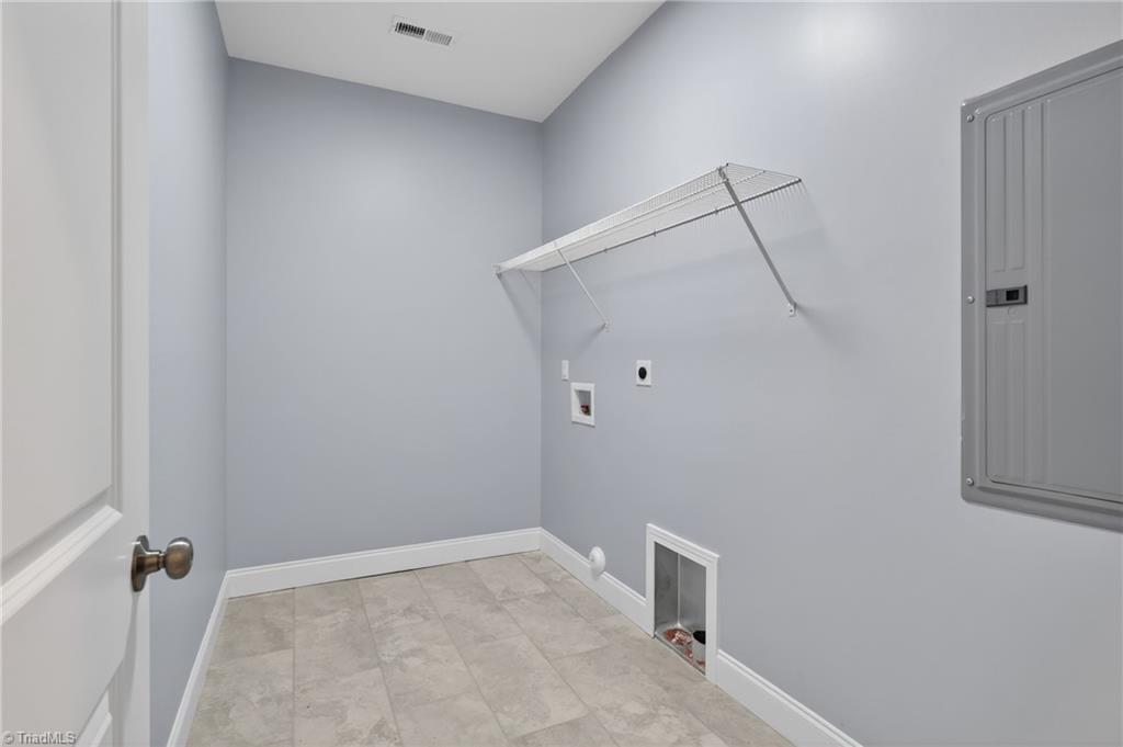 4218 Farlow Drive Property Photo 35