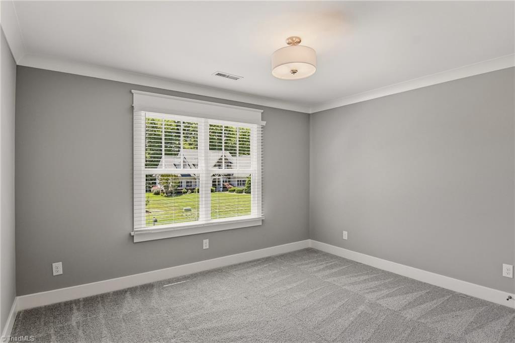 527 Lissara Lodge Drive Property Photo 27
