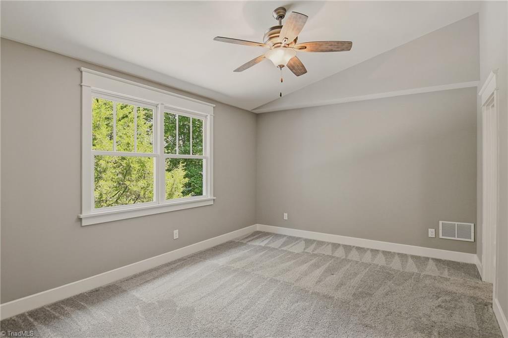 527 Lissara Lodge Drive Property Photo 31