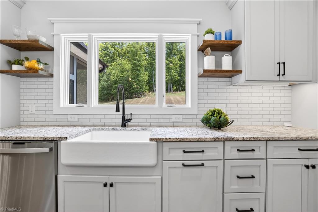 241 Yardarm Court Property Photo 8
