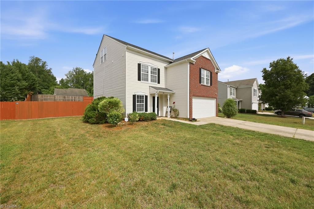 410 Walnut Crossing Drive Property Photo 34