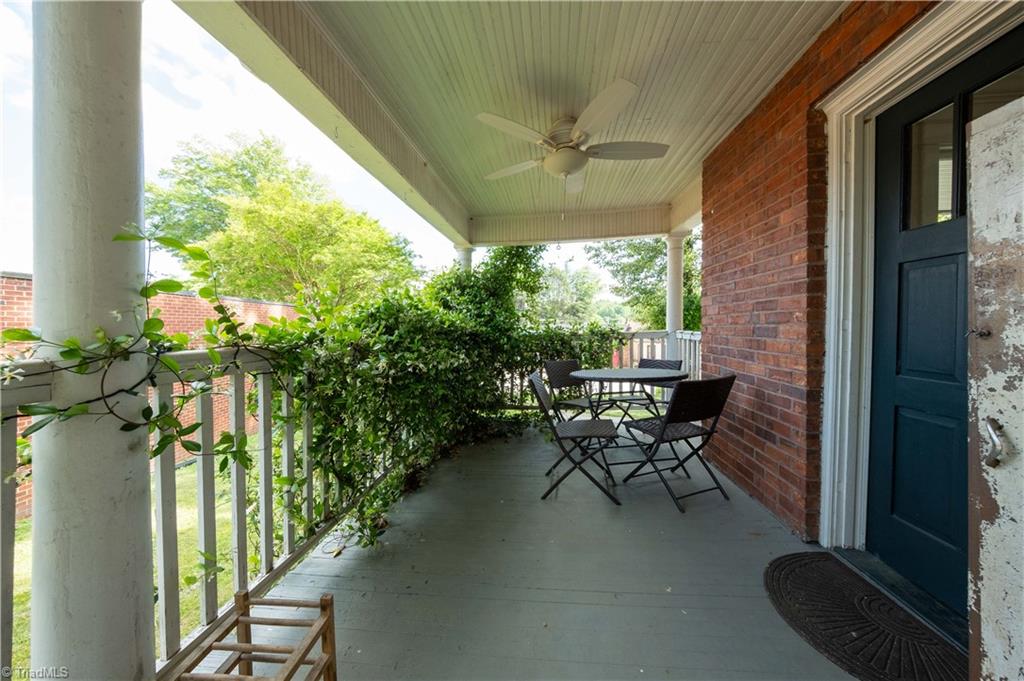 226 Main Street Property Photo 3
