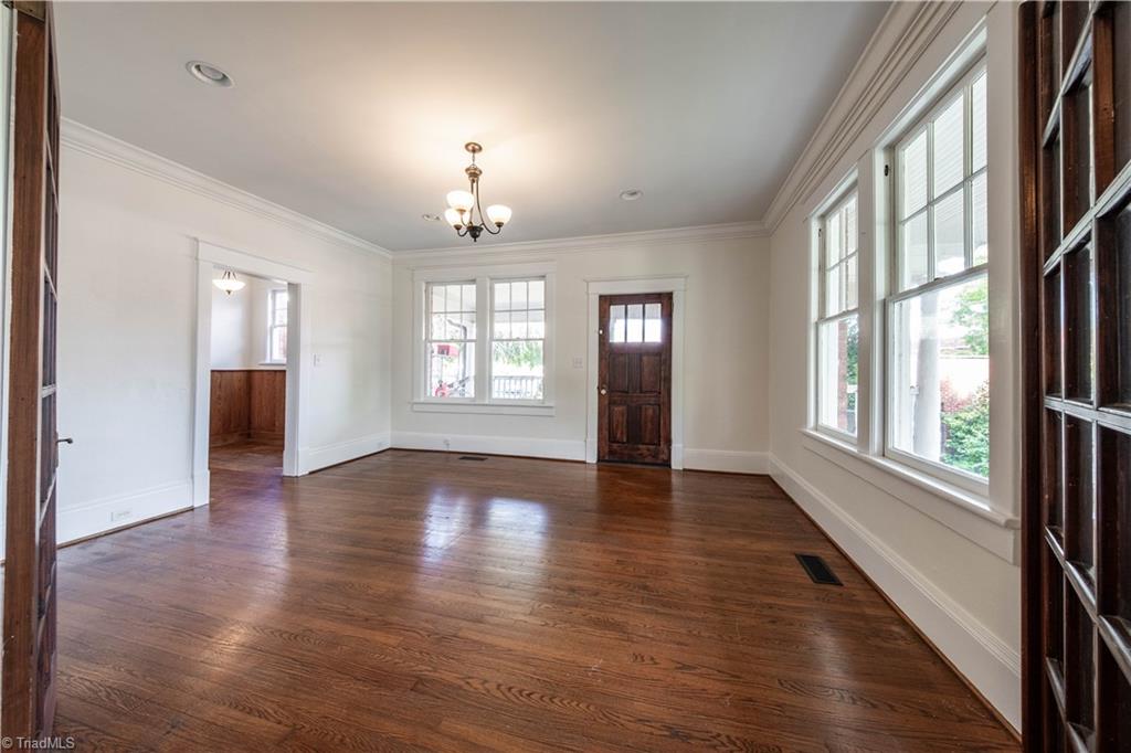 226 Main Street Property Photo 8