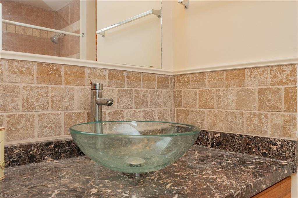 3035 Plantation Road Property Photo 11