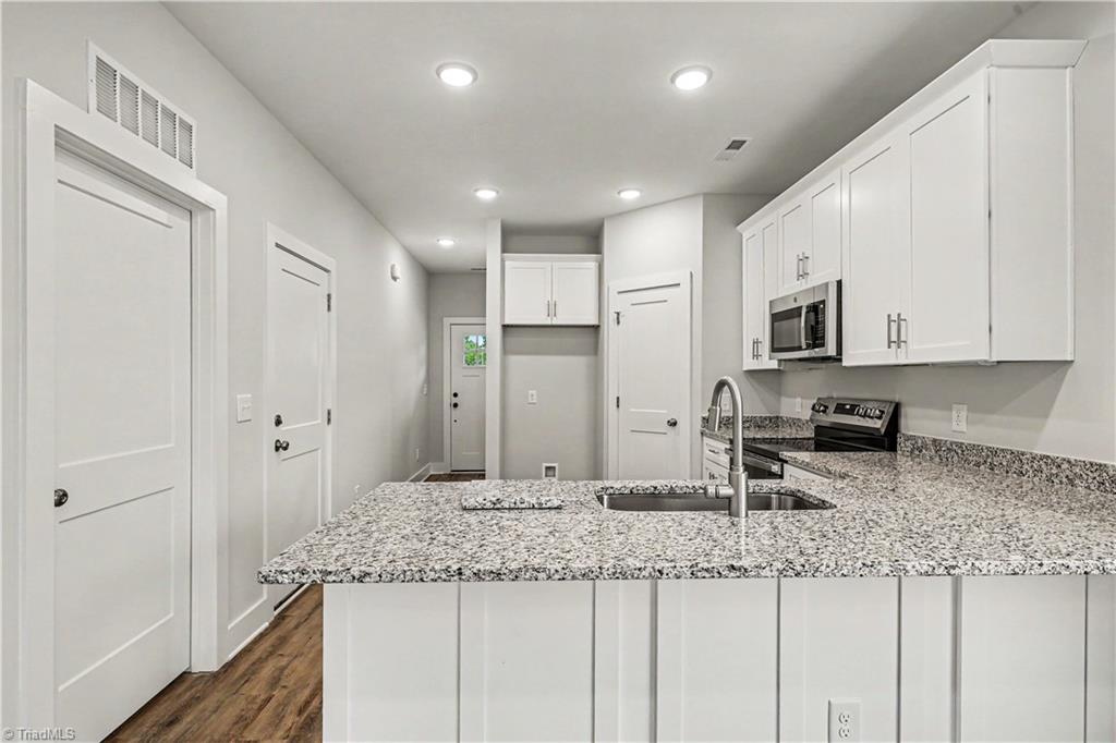 3701 Bridleton Ridge Trail Property Photo 13