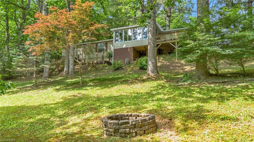 351 Laurelwood Lane Property Photo 2