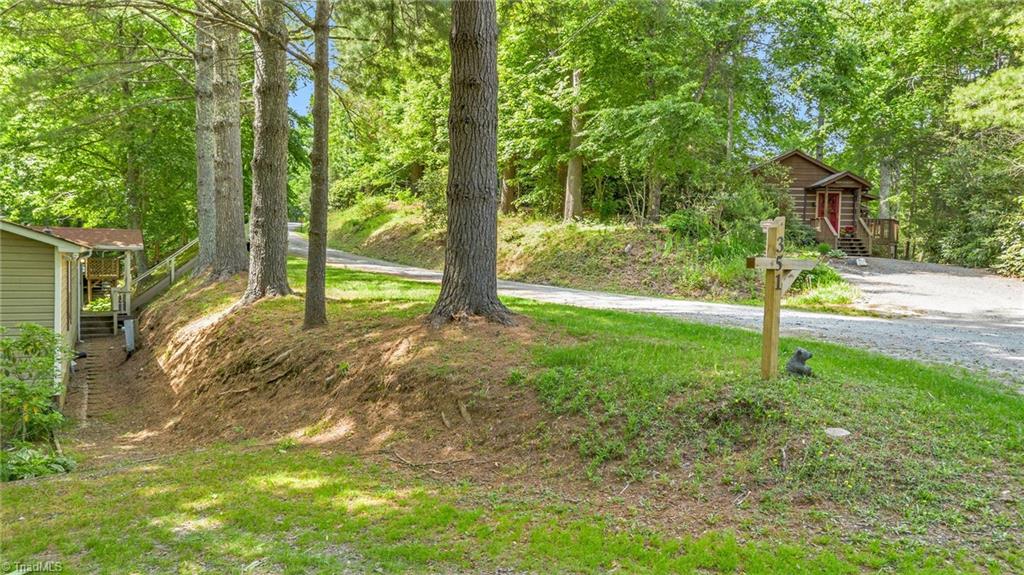 351 Laurelwood Lane Property Photo 32