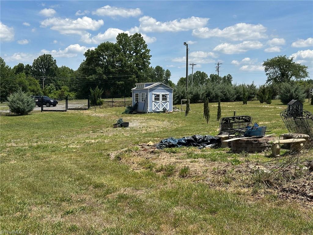 157 Interstate Way Property Photo 12