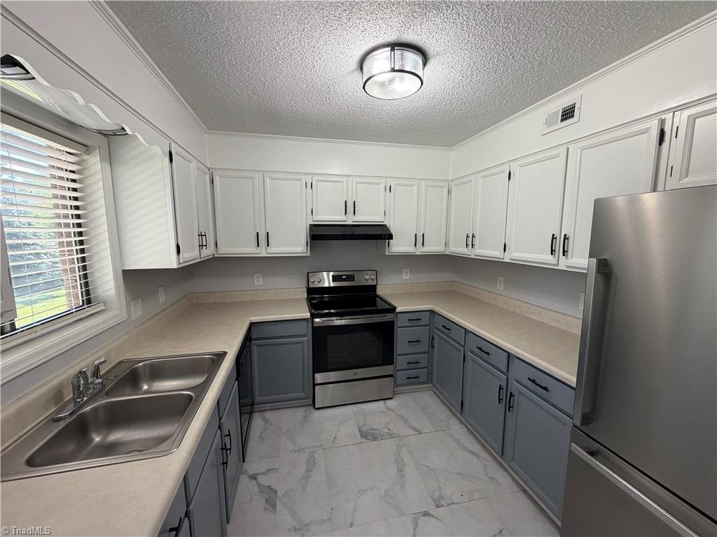 201 Quesinberry Road # E2 Property Photo 5