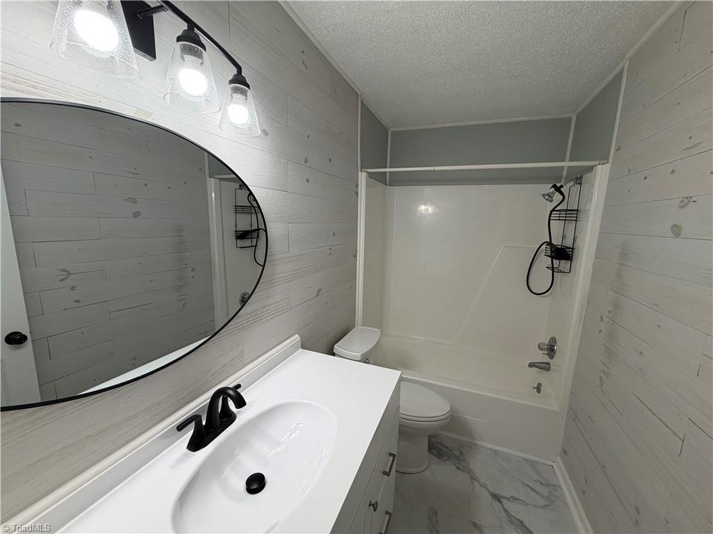 201 Quesinberry Road # E2 Property Photo 12