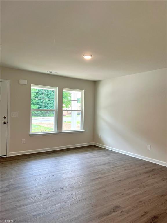 100 Longview Street Property Photo 6