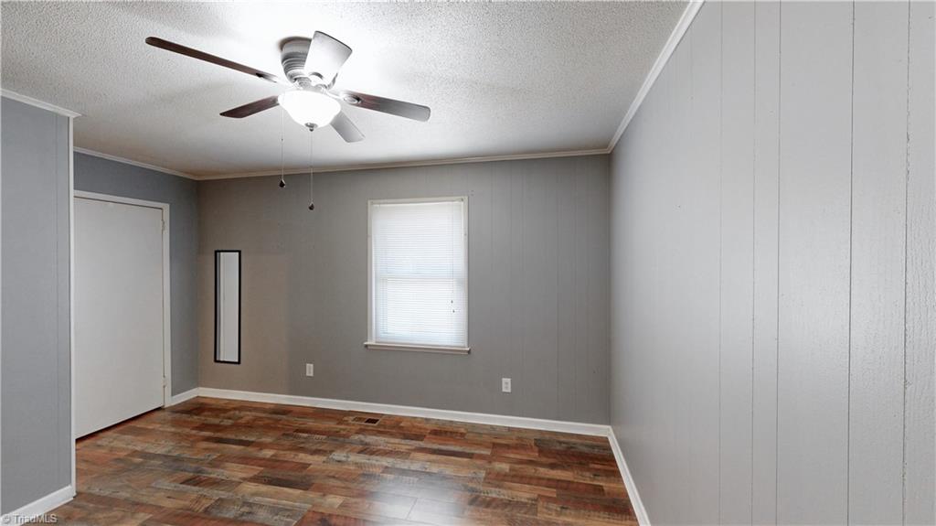 5802 Mendenhall Road Property Photo 11