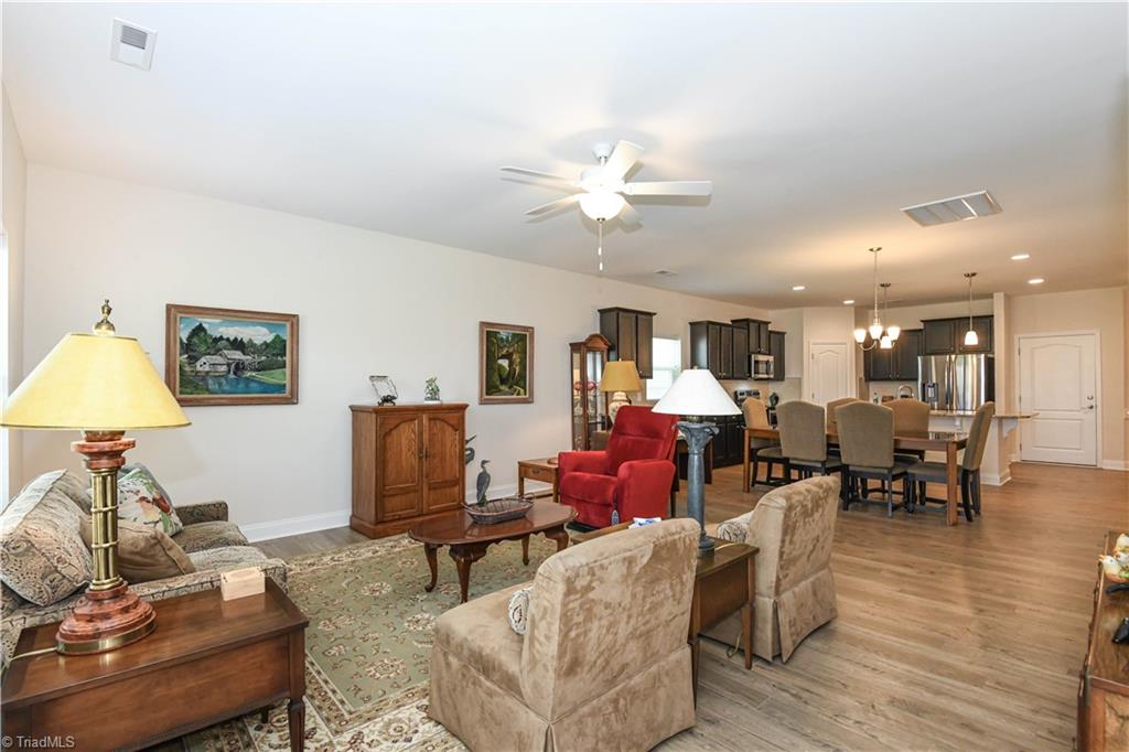 1629 Coopers Hawk Drive Property Photo 6