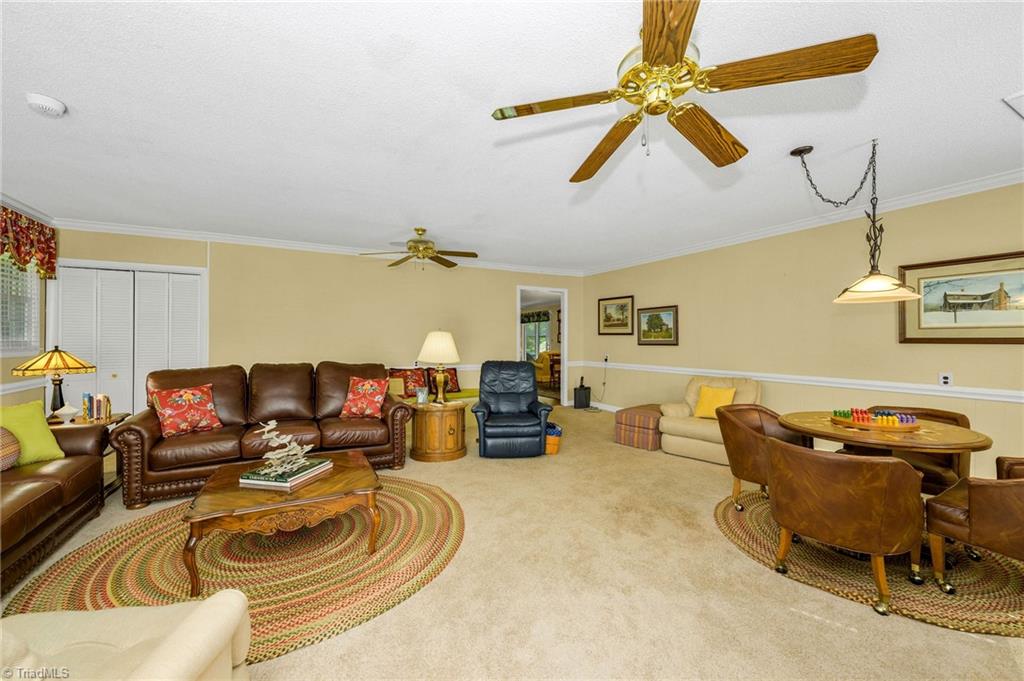 350 Laurelwood Drive Property Photo 6