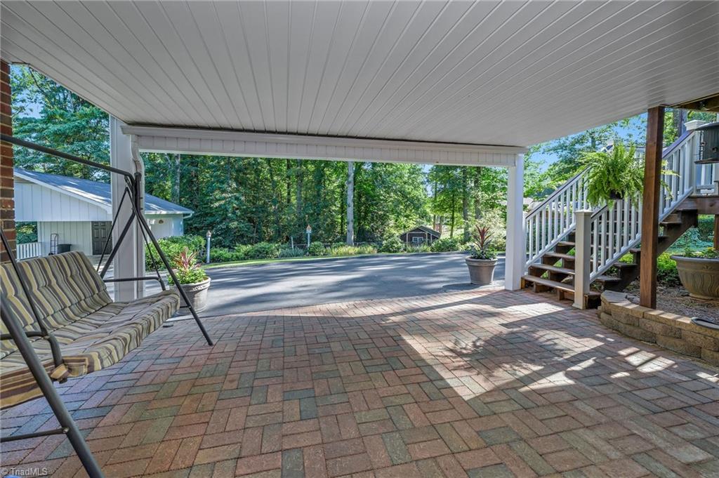 350 Laurelwood Drive Property Photo 33