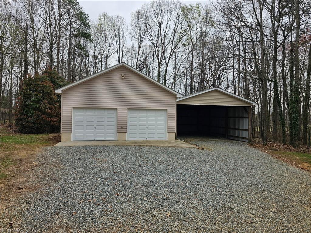 5712 Holly Grove Road Property Photo 2