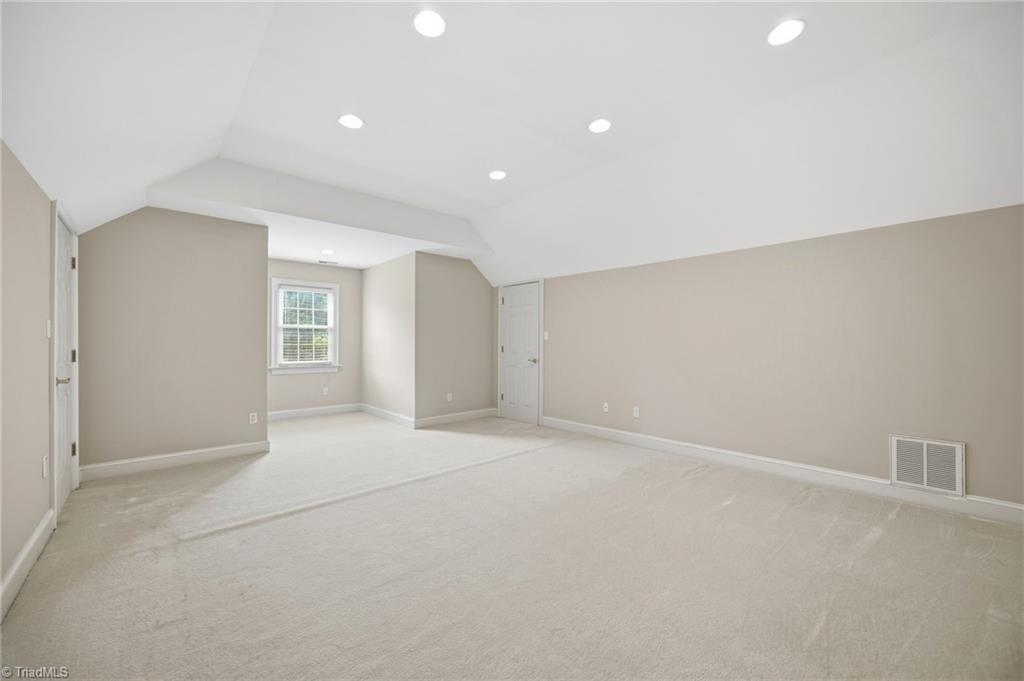 540 Hickory Drive Property Photo 33