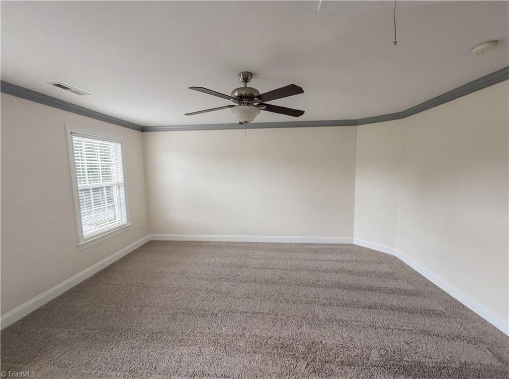 7791 Newhaven Drive Property Photo 4